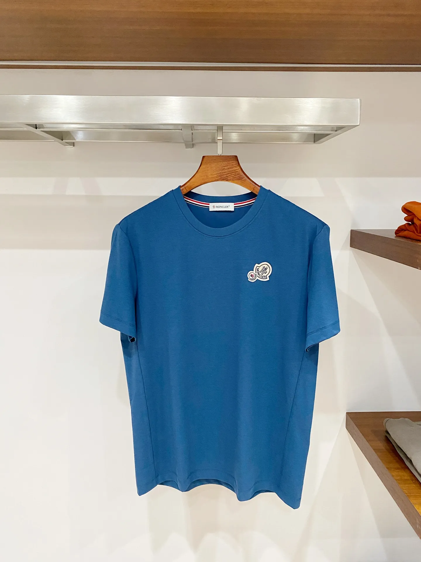 Moncler 26s New Arrival T Premium 190 ， ， ， Breathable， ！ ， ， ，Series ， 5 ， ， 100 ， 1% . Versatile， 。 Breathable， ：White// /Light Green /Khaki / /Black Sizes：M-3XL Size ：178-130 L